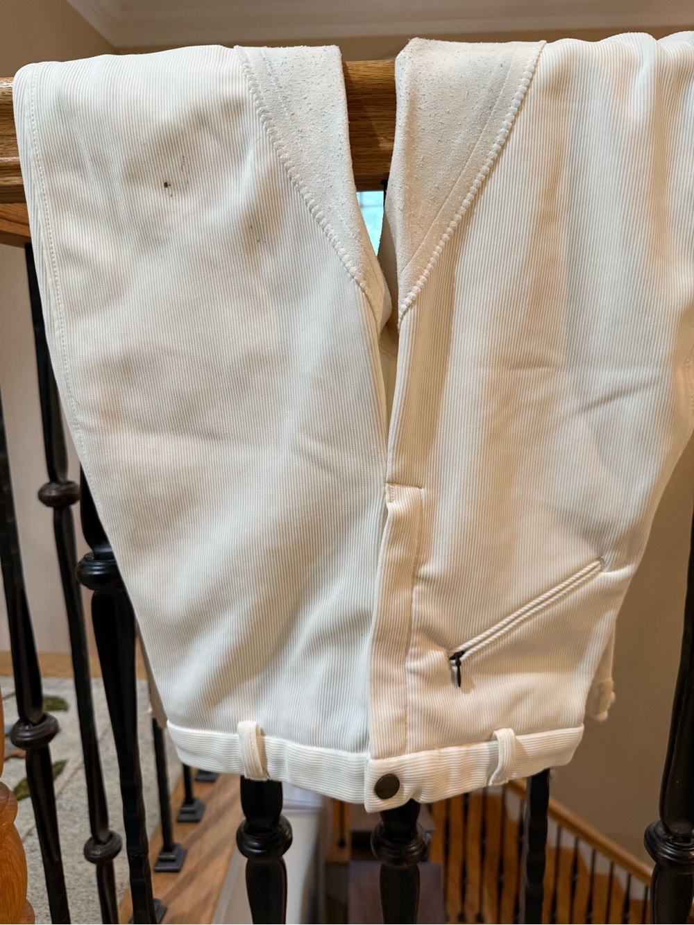 Tuff Rider Equestrian English riding  White Ribbed breeches size 24 Zip Pocket